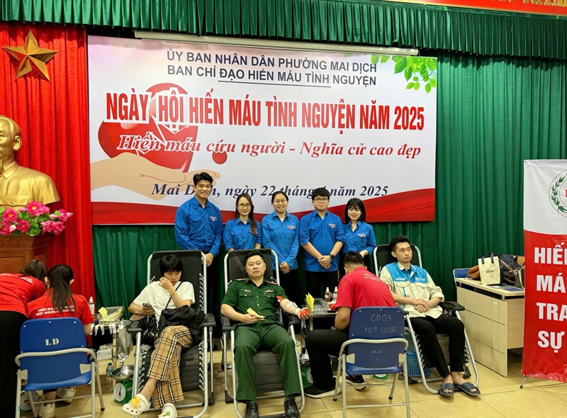 Tham gia ngày hội hiến máu – vì nghĩa cử cao đẹp